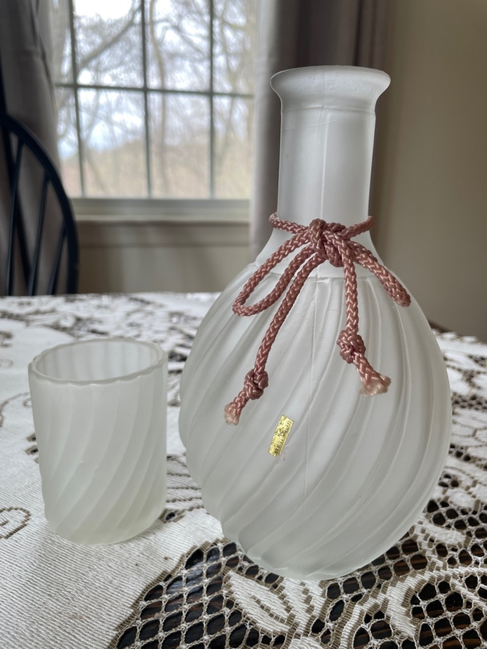 Frosted Swirl Glass Bedside Tumble Up Carafe with Pink Cord Accent Vintage - Picture 3 of 8